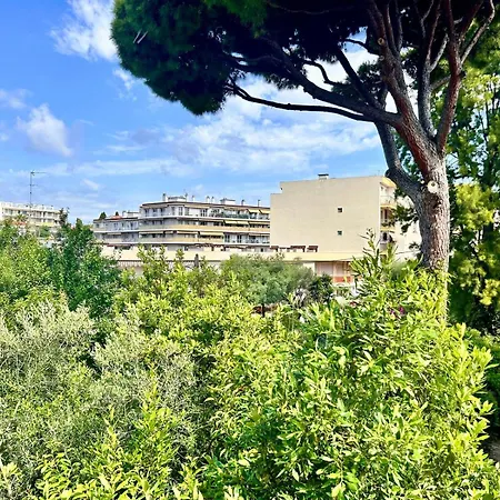 Alexandra, Juan-les-pins, Avec Clim, Parking Apartamento Antibes